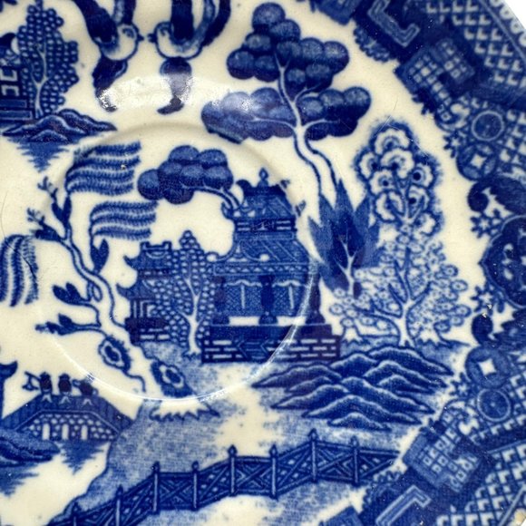 Vintage Blue Willow Tea Cup Saucer Dish Back Stamp Came off Porcelain China - Picture 2 of 7